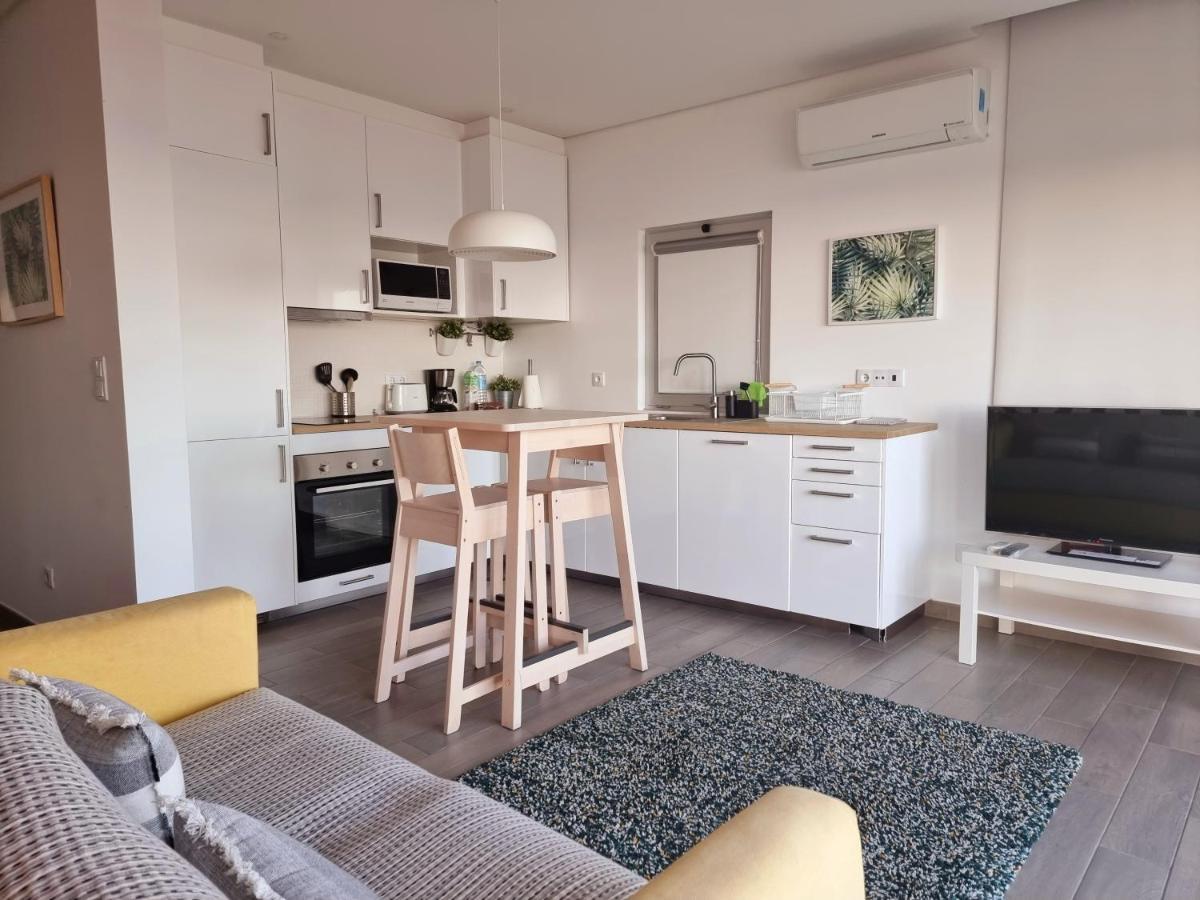 Bay House - Seascape Apartment ปอนตาเดลกาดา ภายนอก รูปภาพ