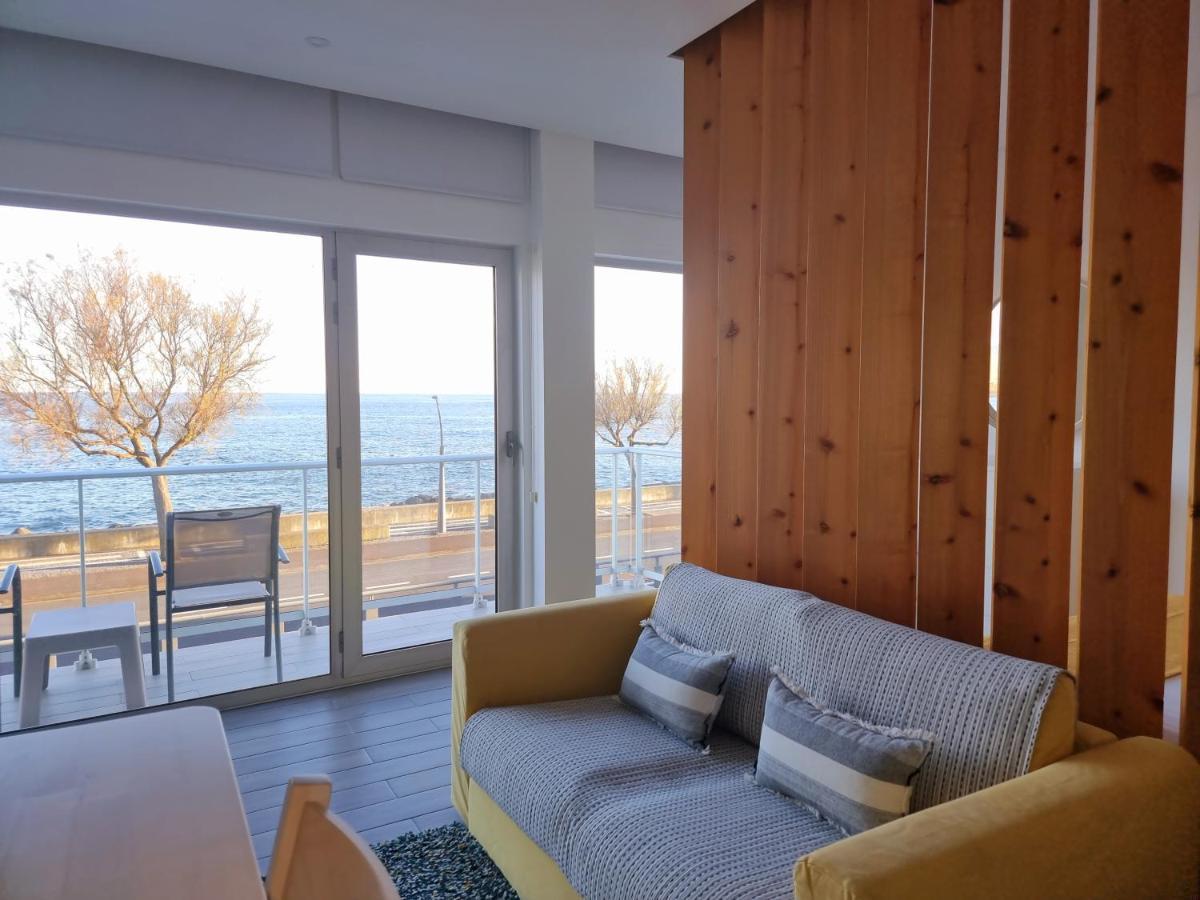 Bay House - Seascape Apartment ปอนตาเดลกาดา ภายนอก รูปภาพ